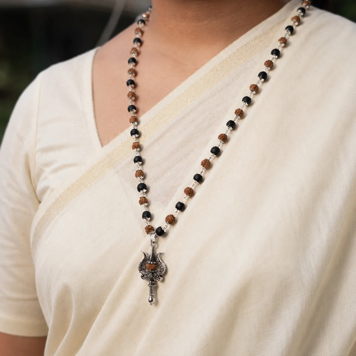 Divya Raksha Mala With 5 Mukhi Trishul Pendant - Image 9